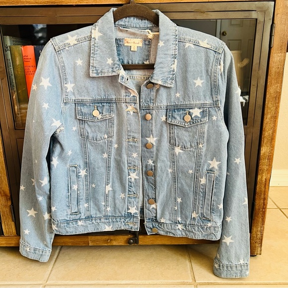 Hem & Thread Jackets & Blazers - NWT denim star print jacket